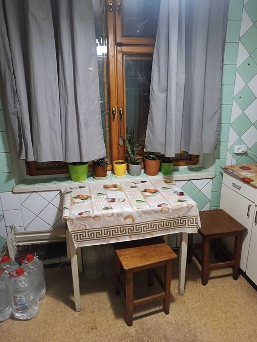 Оренда 1-кімнатної квартири на Залютиному.