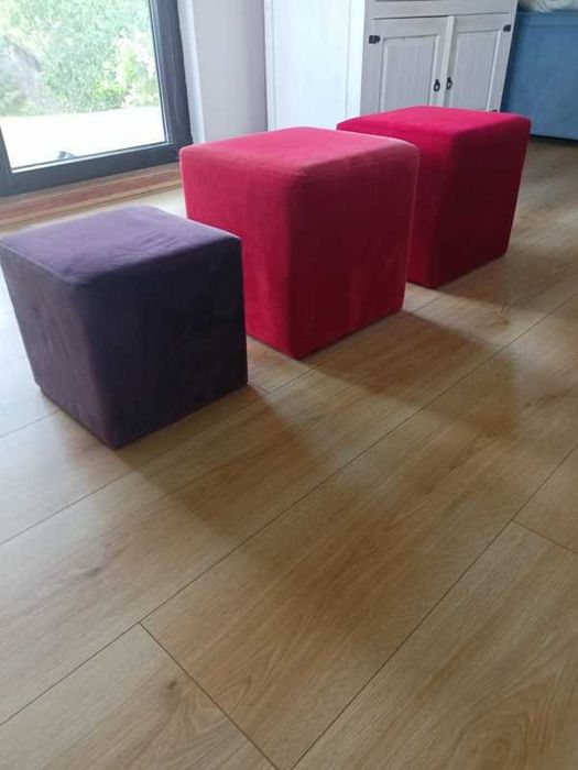 Pufy welurowe komplet