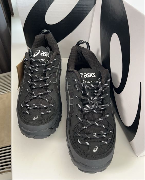 Asics gel-pickax black
