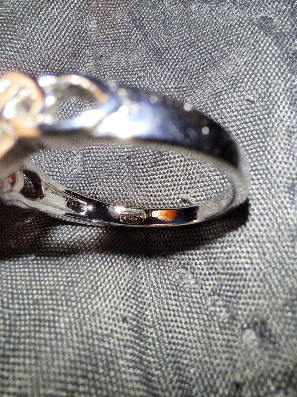 Pierścionek srebrny z świecącym kamieniem fairycore cottagecore