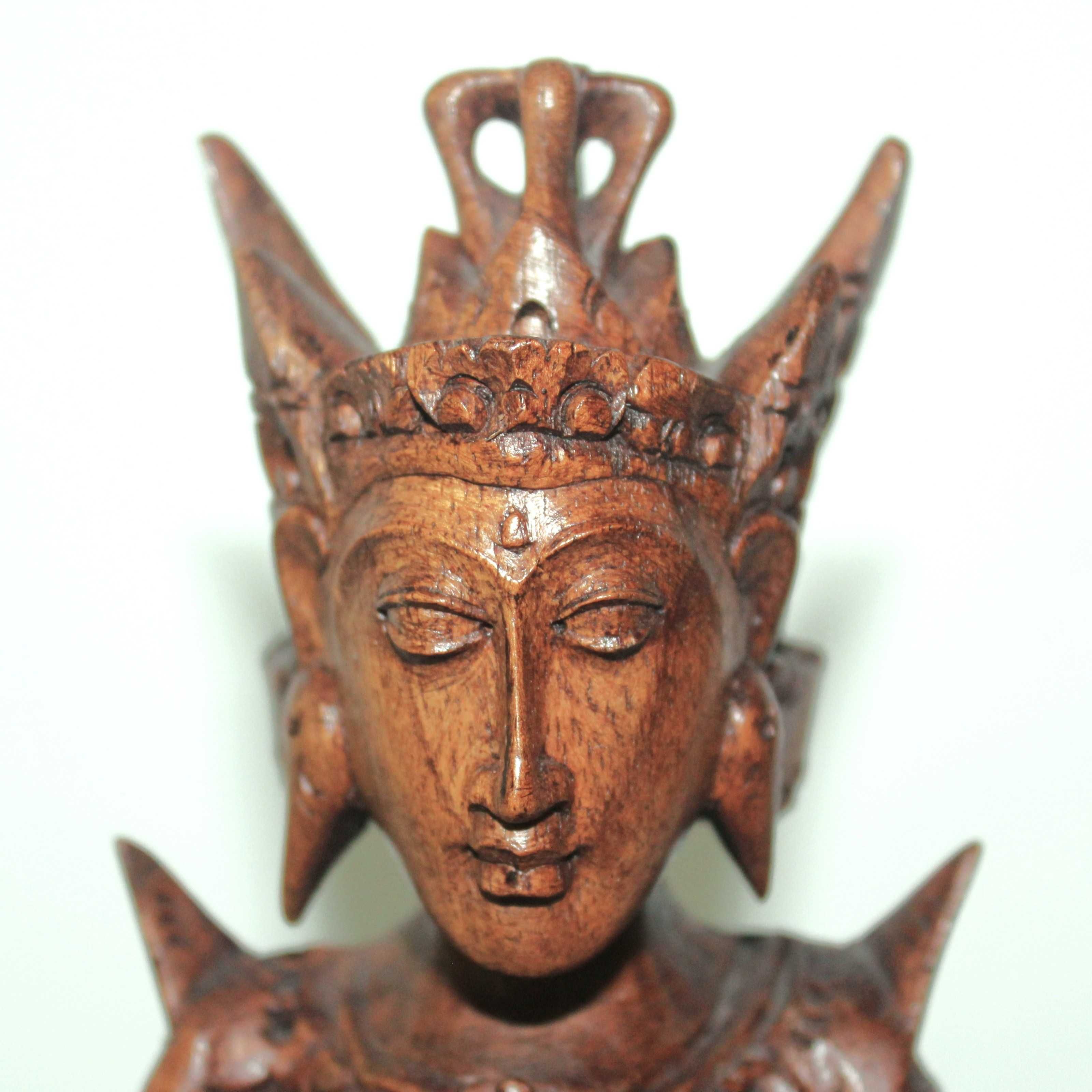 Escultura - Deusa Tara - Bali - Indonésia (1984)