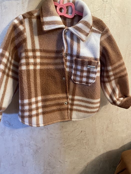 Теплв сорочка та джинси