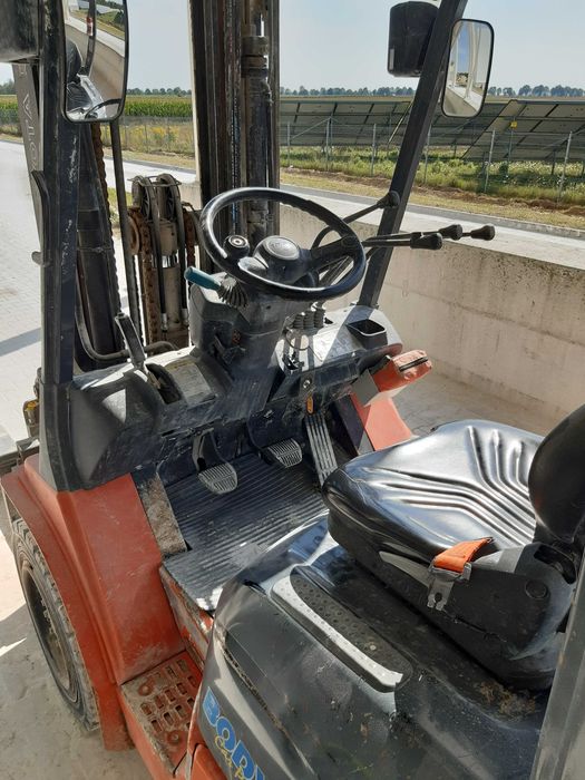 Wózek Toyota Typ TO/62-7FDF30 rok 2001