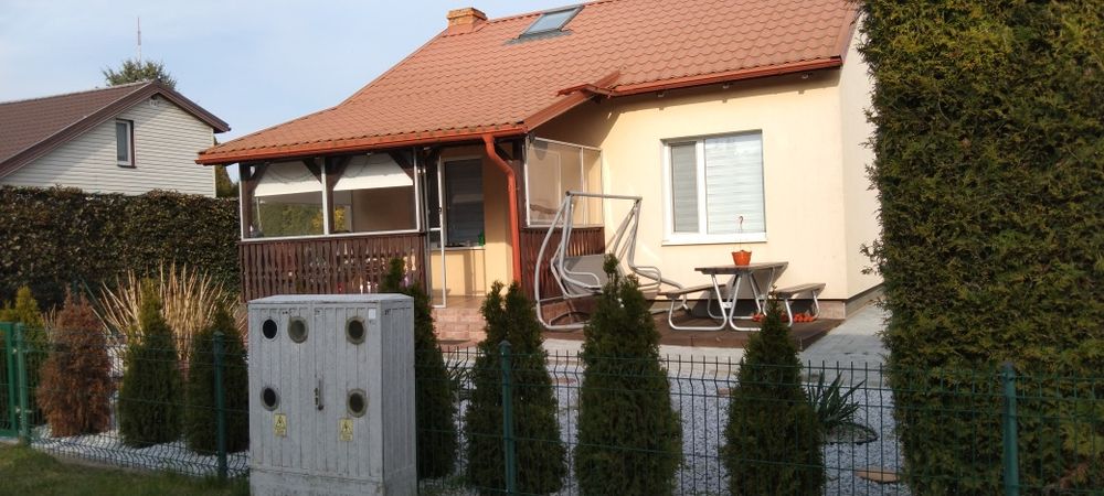 Działka całoroczna nad jeziorem w Dobrczu