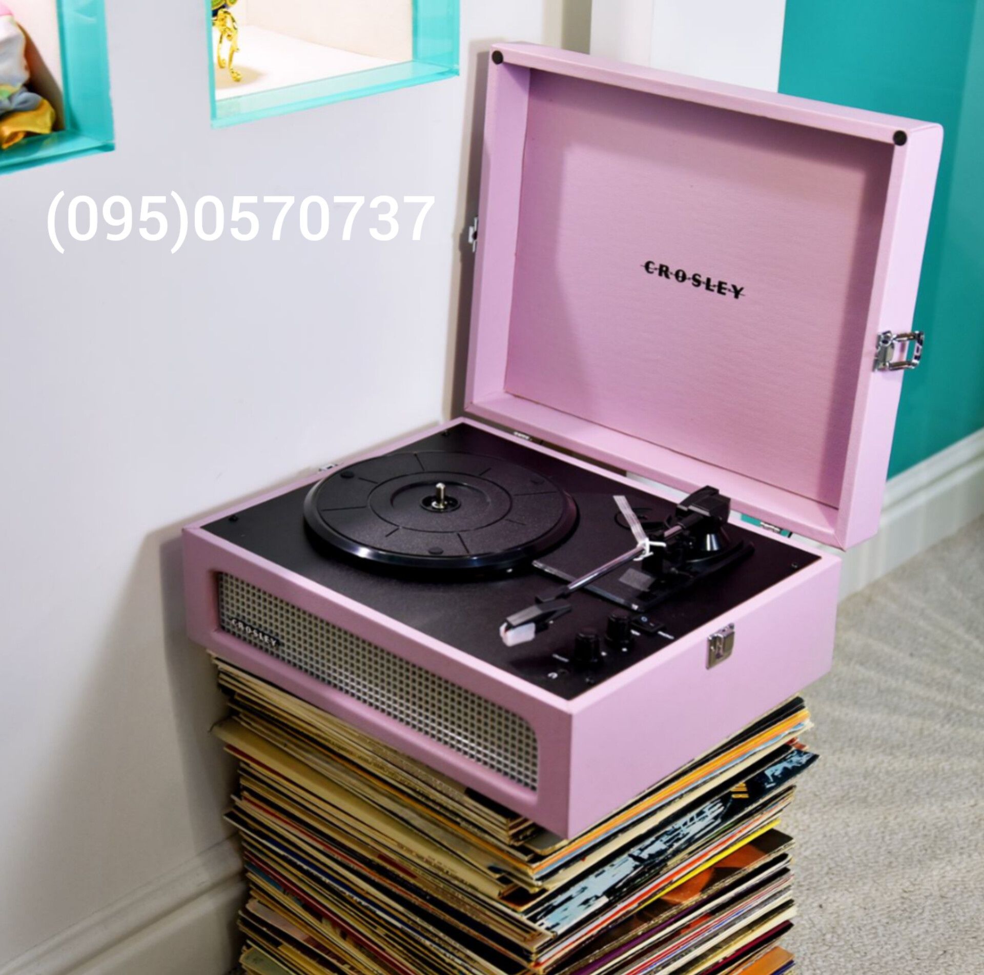 Вініловий програвач Crosley Voyager (USA) с bluetooth