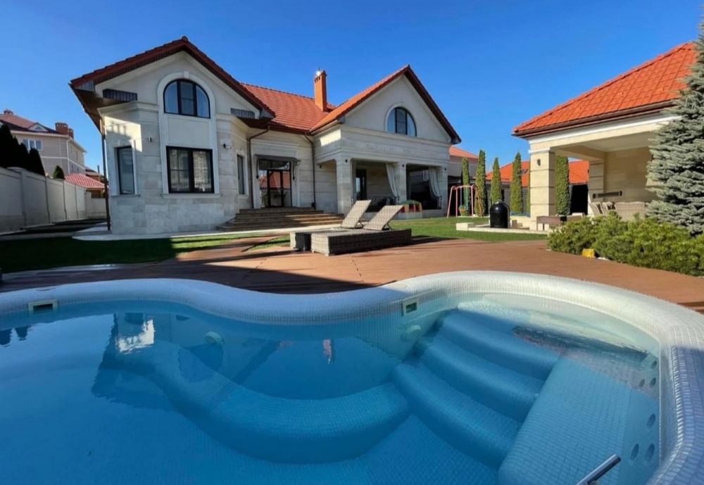 Аренда ДОМА в Совиньоне,  гараж, бассейн, 5 спален