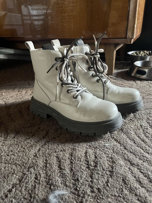 Buty zimowe 38 trapery biale