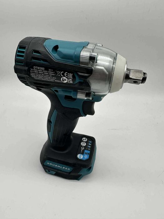 Klucz udarowy Makita 18V 330Nm DTW300