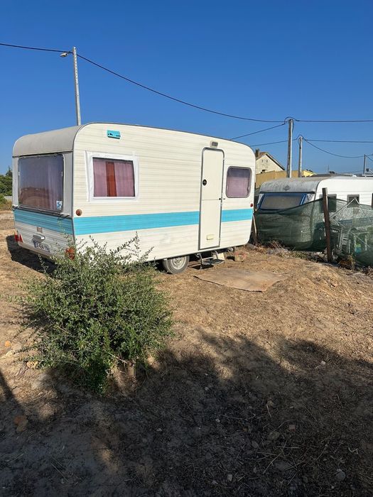 Vendo caravana com wc