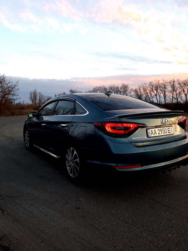 Sonata sport. 2015 2,4бензин.