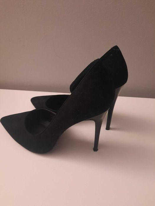 Śliczne czarne szpileczki szpilki