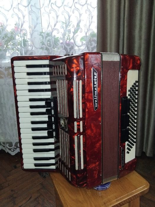 Продам німецький акордеон Weltmeister