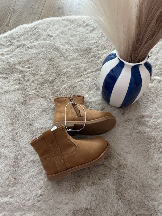 Nowe jasnobrązowe buciki dziewczęce trzewiki na jesień na zamek z boku