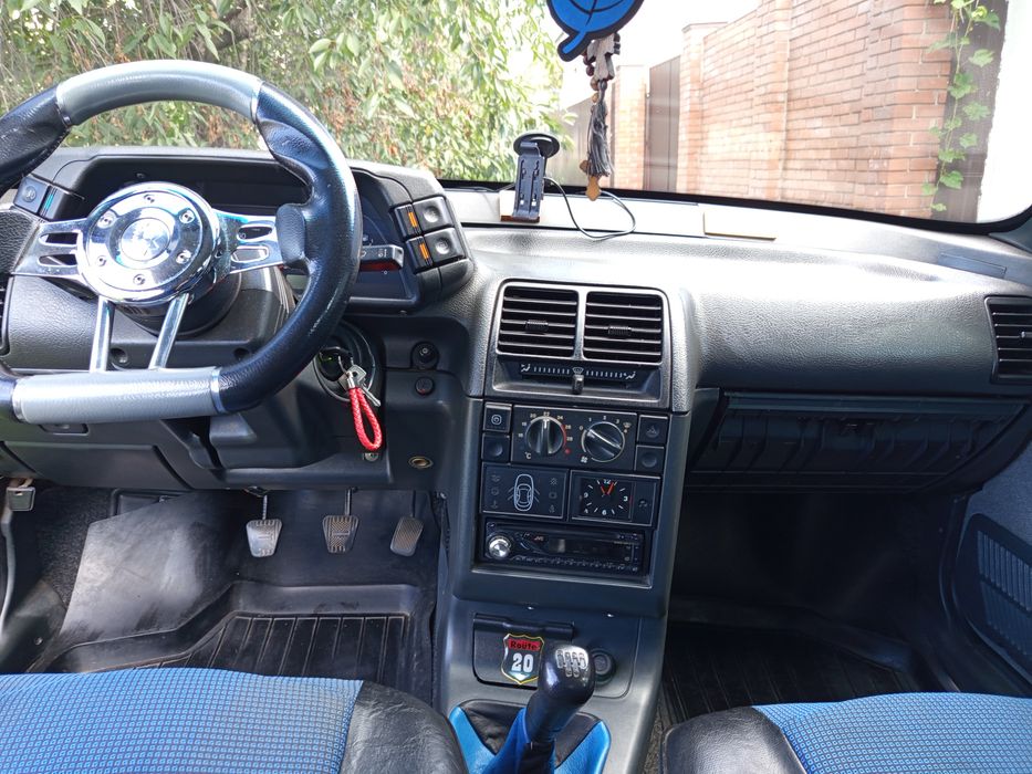 ВАЗ 2110 ; 1,6Дв; 16 клапанов.