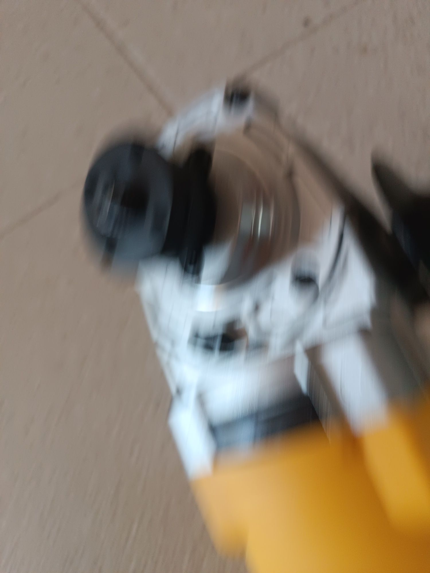 Rebarbadora Dewalt