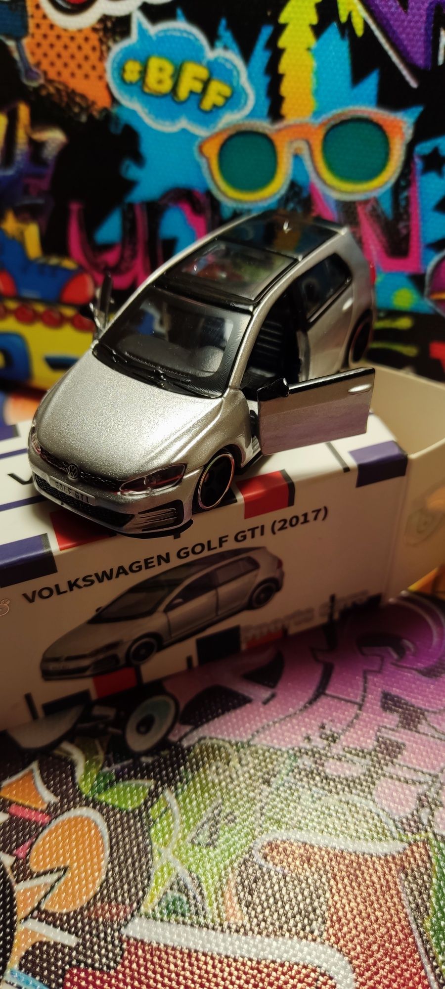 Bburago Volkswagen golf GTi,бураго Фольксваген гольф гти,модель авто