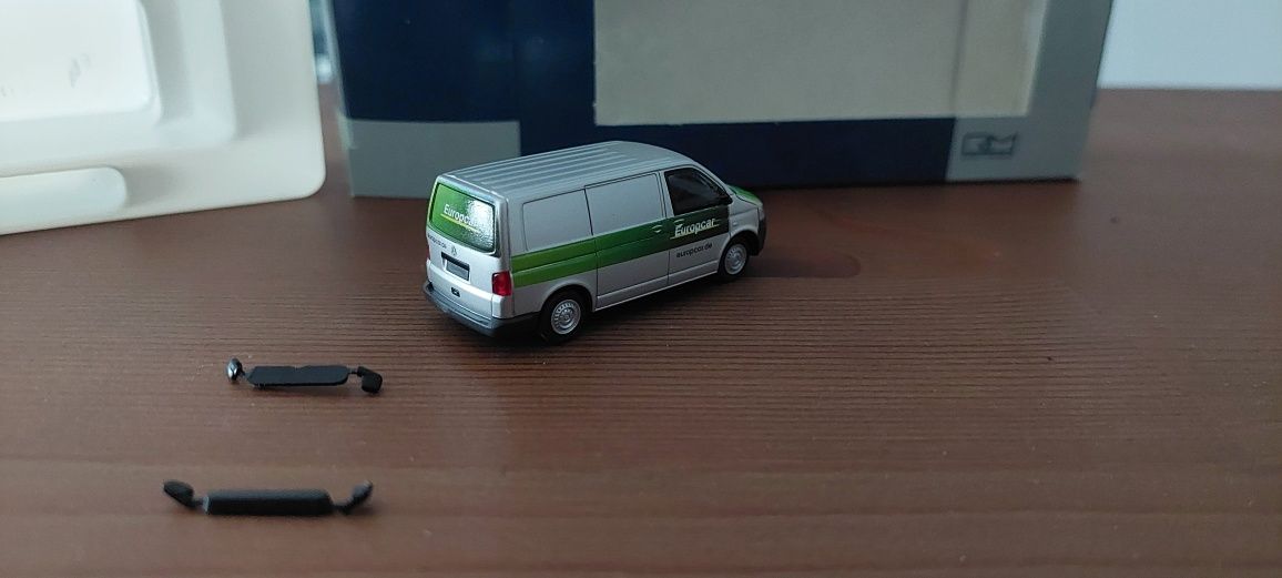 Model 1:87 Volkswagen Vw Transporter T5 Reitze