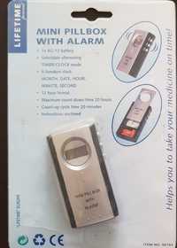 Pojemnik na leki z alarmem i zegarkiem