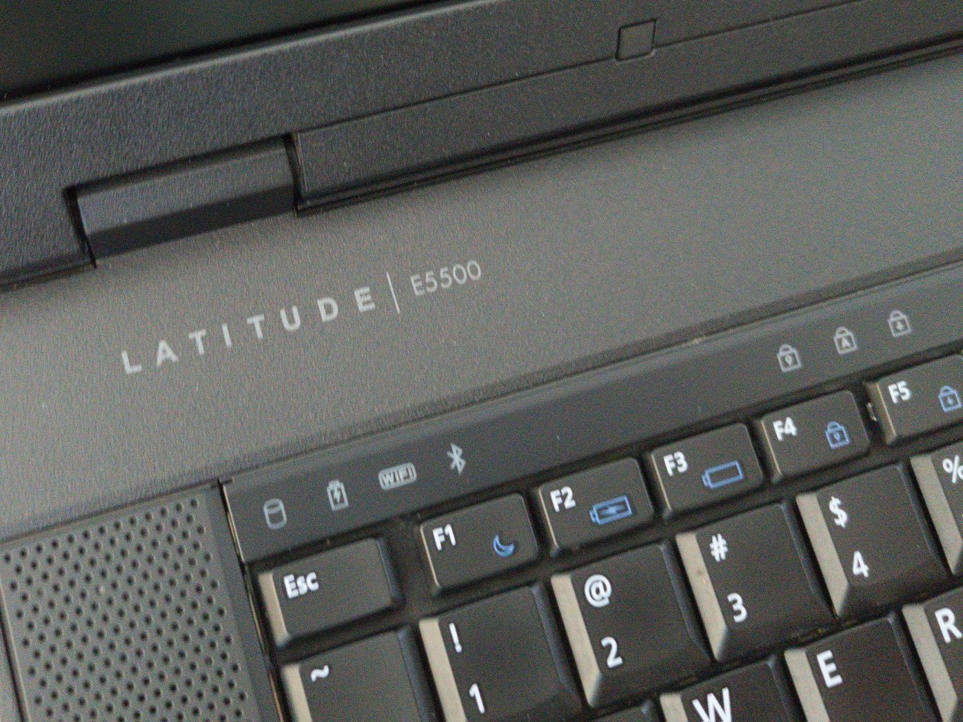 OKAZJA Dell Latitude E5500 SSD 128GB bez ryski zasilacz cd usb