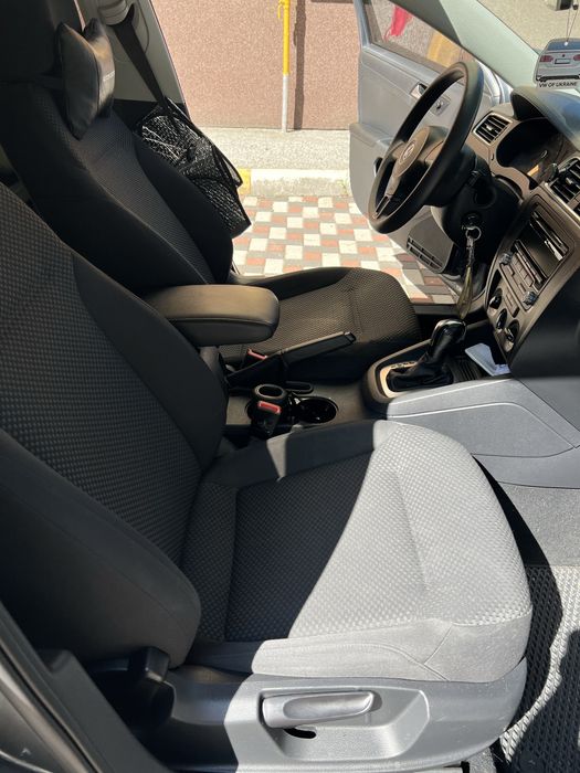 Продам Volkswagen jetta 6 2014