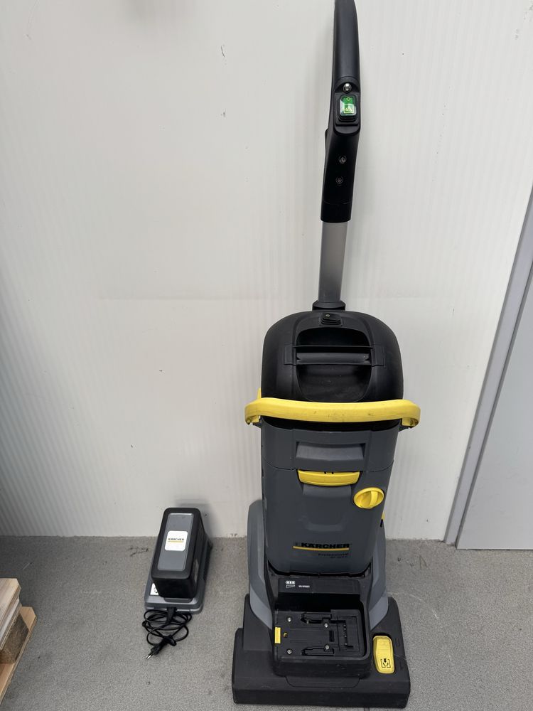 Karcher szorowarka BR 30/4 C
