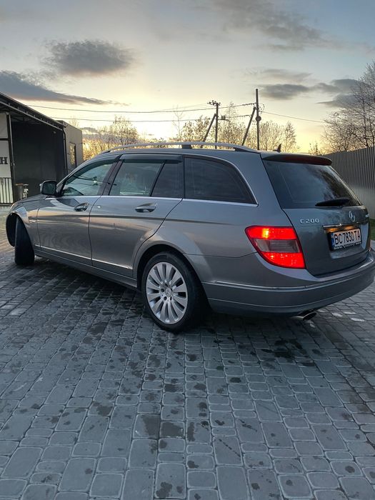 Mercedes-Benz c200 s204 2008р