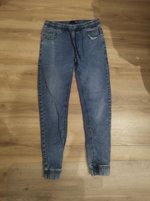 Spodnie skinny joggery