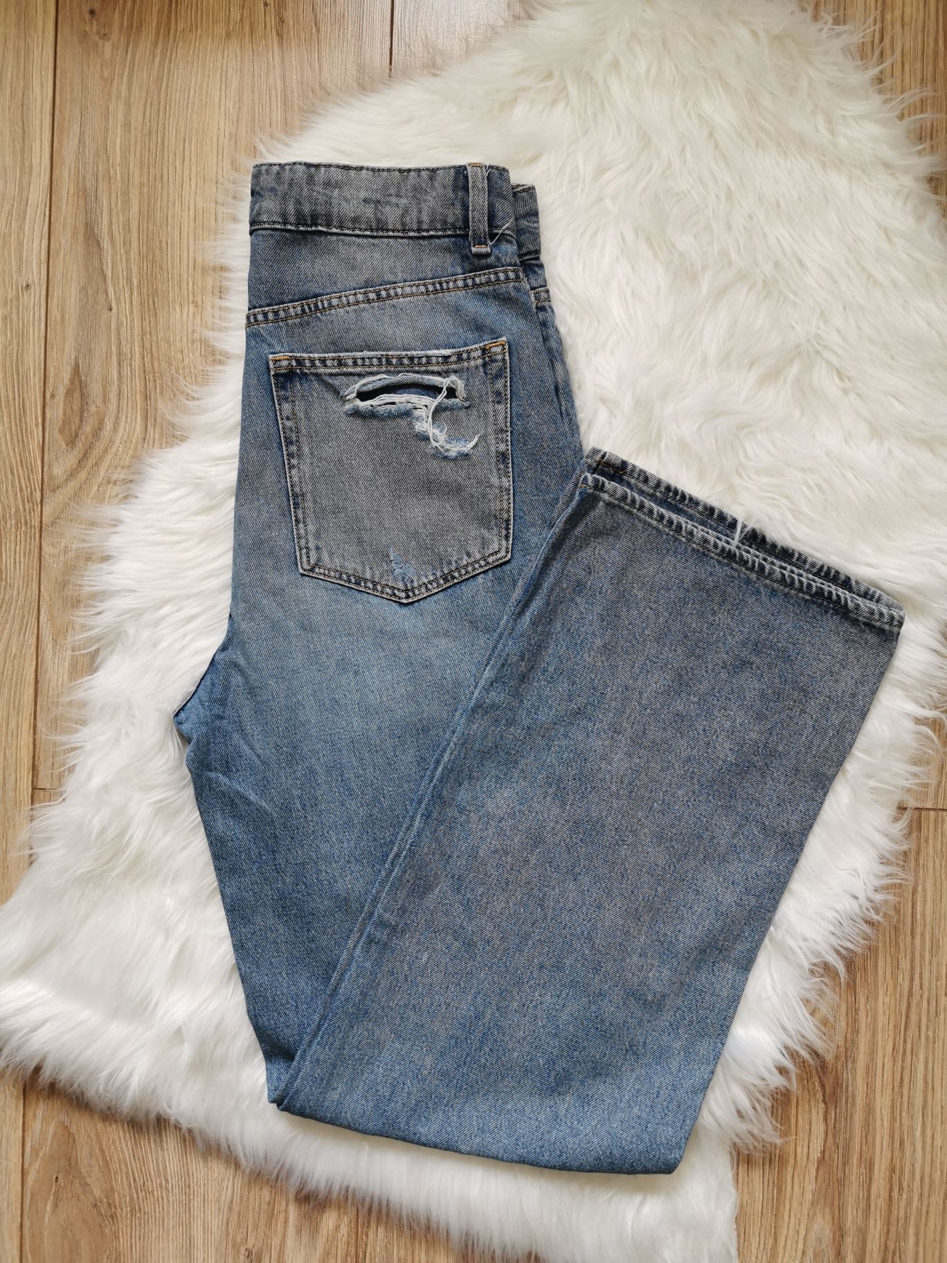 H&m jeansy jasne wysoki Stan mom jeans rozszerzane dzwony dziury