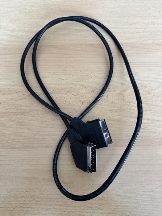 Kabel SCART.
