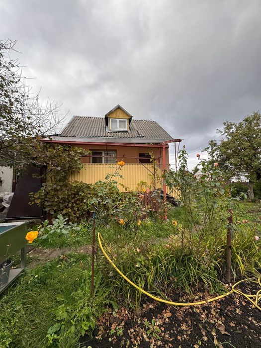 Продаж будинку з ділянкою 6 соток поблизу готелю Європа