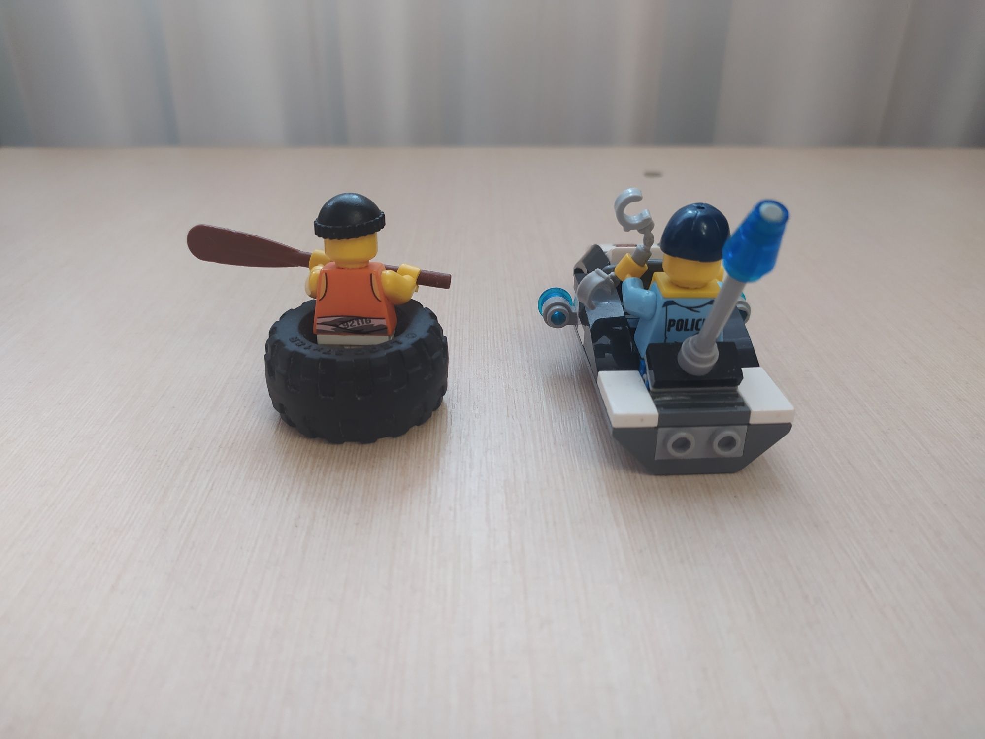 Lego City 60126 Побег на плавучей шине