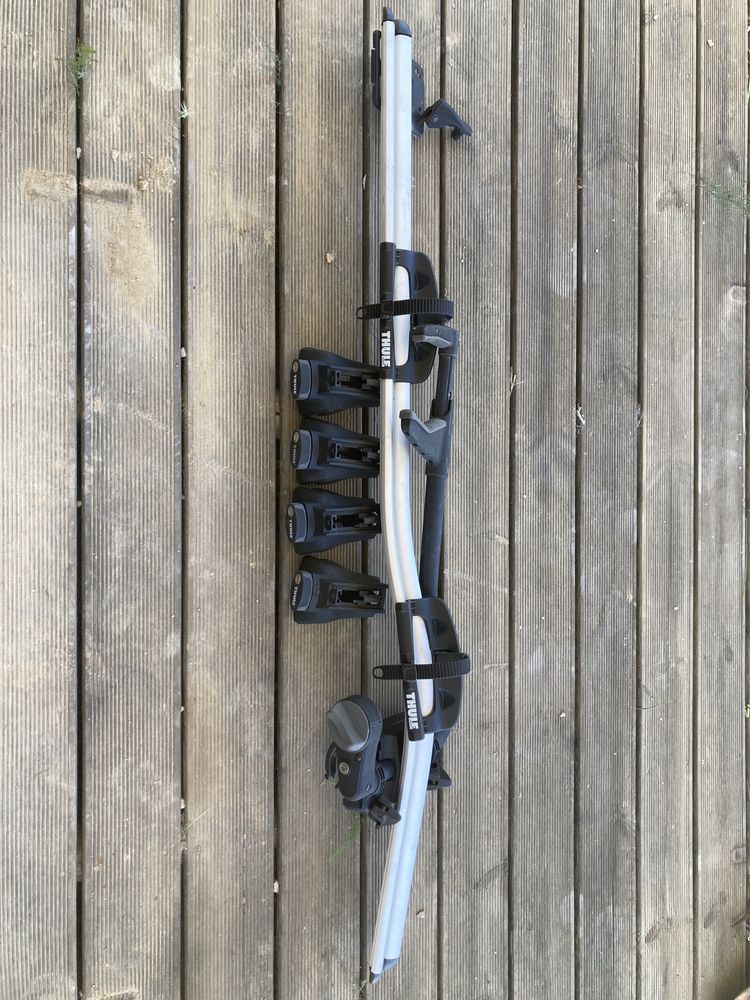 Thule Conjunto Barras de tejadilho e suporte bicicleta