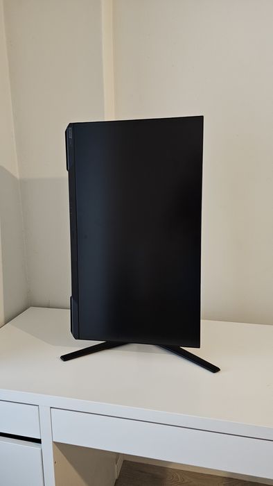 Monitor Gaming 27'' Odyssey G5 QHD