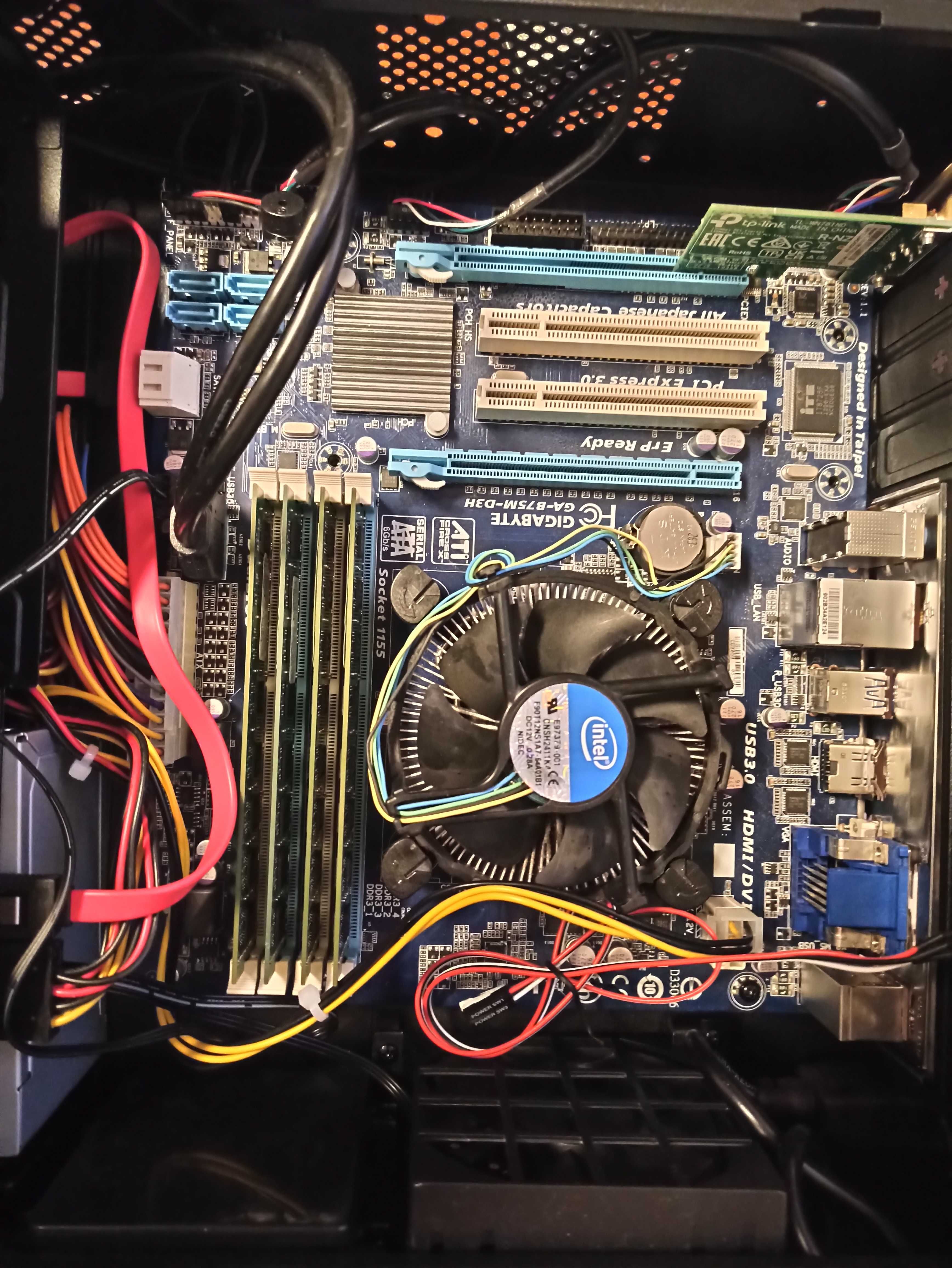 Komputer z procesorem Intel Core i5 20GB RAM dyski SSD/SATA, monitor.