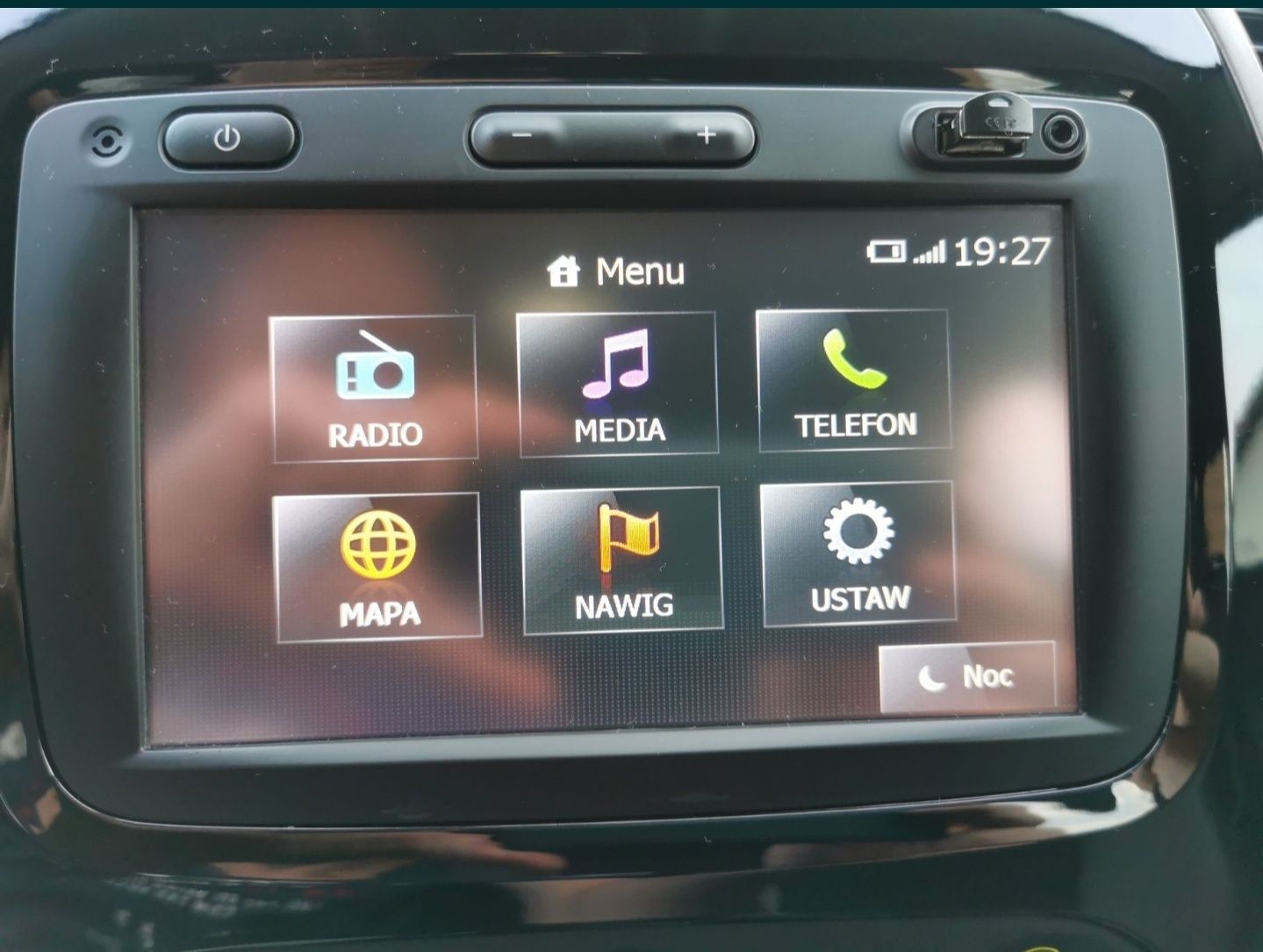 Aktualizacja radia Medianav 2025 Renault Clio Captur Dacia Ope