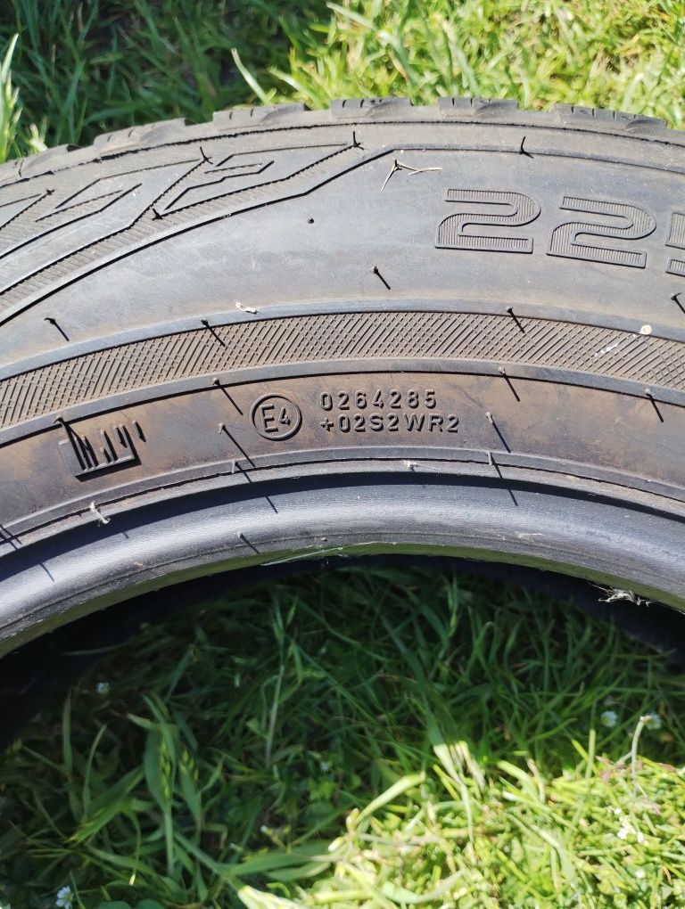 Opony  zimowe Nokian 4 szt. 225/60 R17 Hyundai Tucson