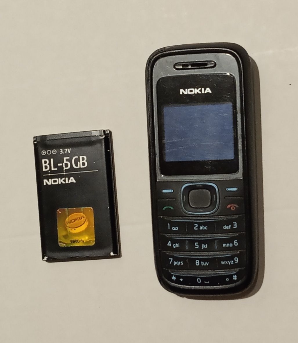 Nokia 1208 б/у (2шт.одним лотом)