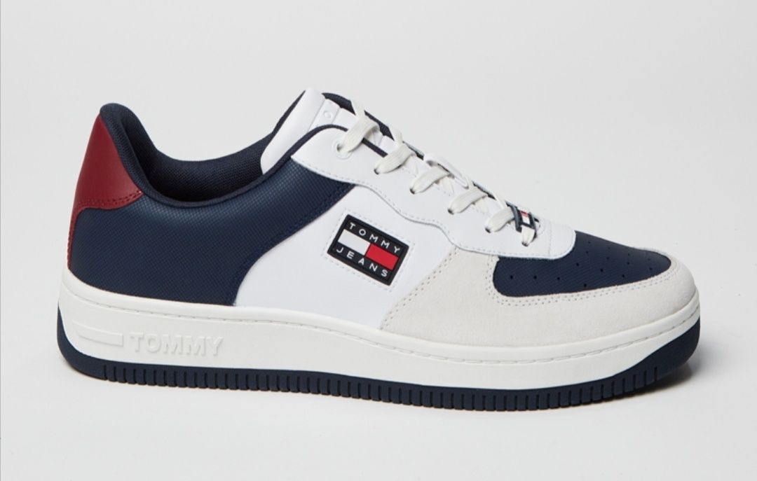 Sneaker em Nobuck Tommy Jeans (ÚLTIMOS TAMANHOS)