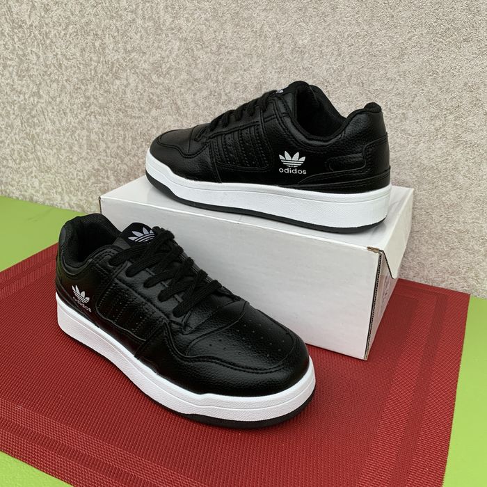 Кросівки  чорні р37.38.39.40.41