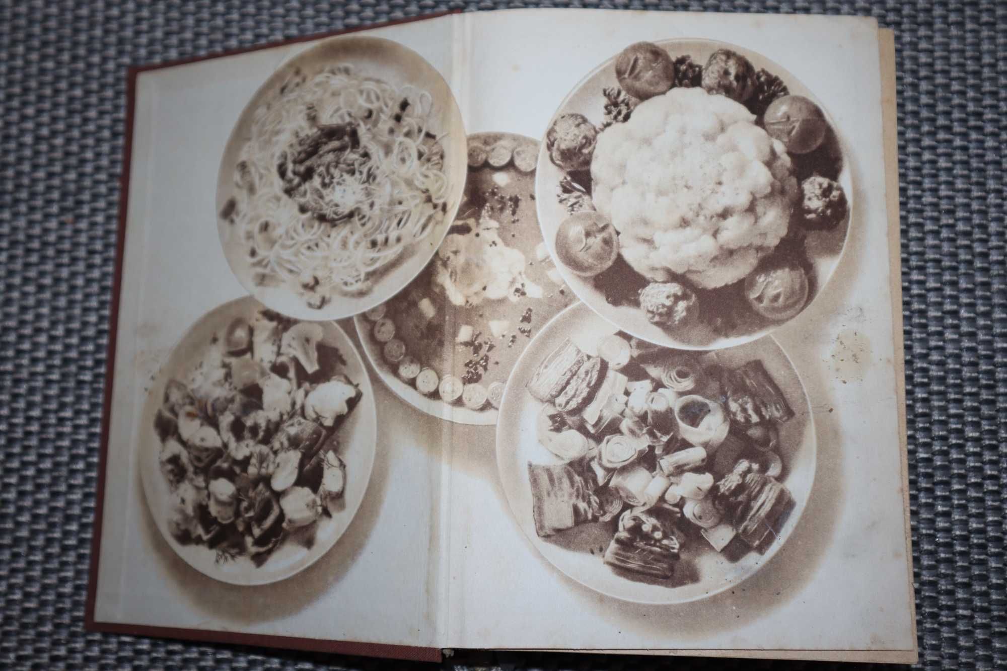 Książka kucharska Kucharz Gastronom  1968 R B082363
