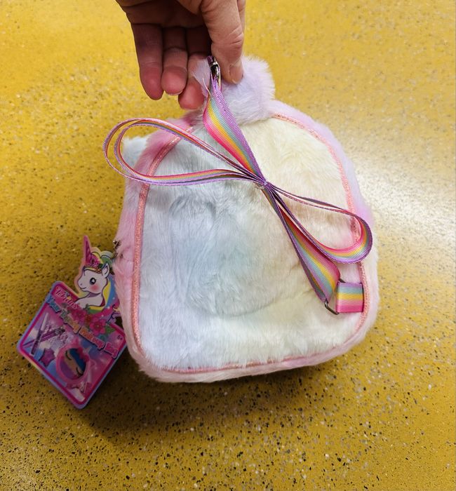 Набори дитячої косметики T086, T087: блиск для губ, тіні, брелок