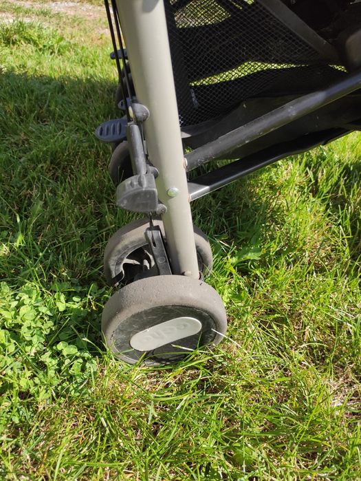 Коляска для двійні Chico