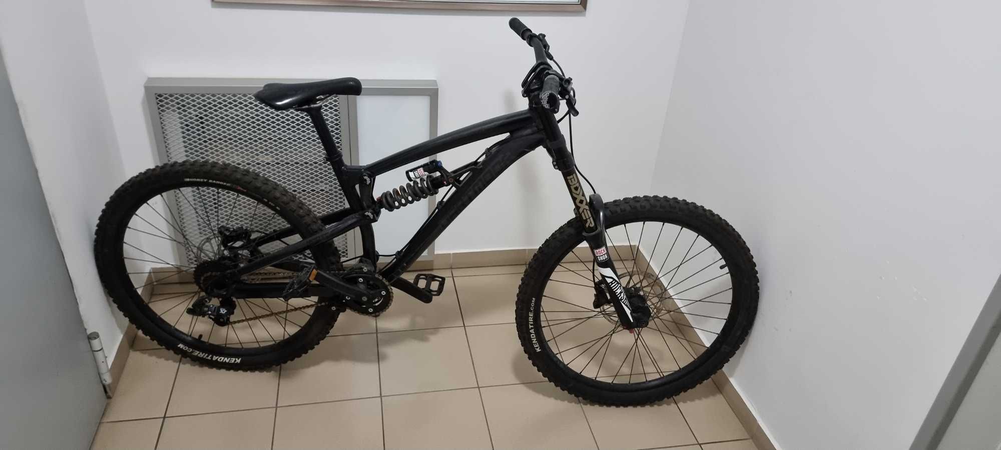 Rower Dartmoor - Rower Roots Black Angel rozmiar: L,  koła: 27,5"