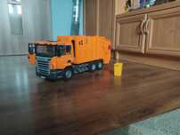 Bruder auto Tir Scania R. Śmieciarka + kosz. Na prezent
