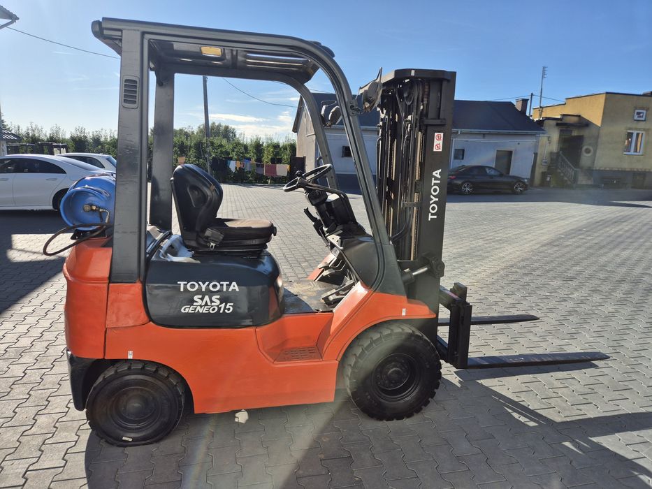 Wózek widłowy TOYOTA 7FGF15, triplex, przesuw, GAZ, terenowy