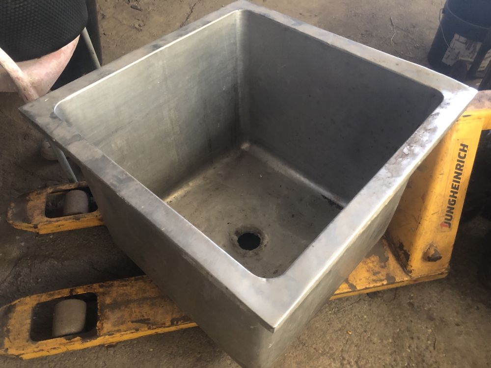 Tanque pequeno de inox