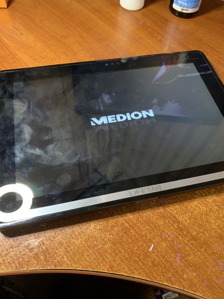 Medion Lifetab MD99000