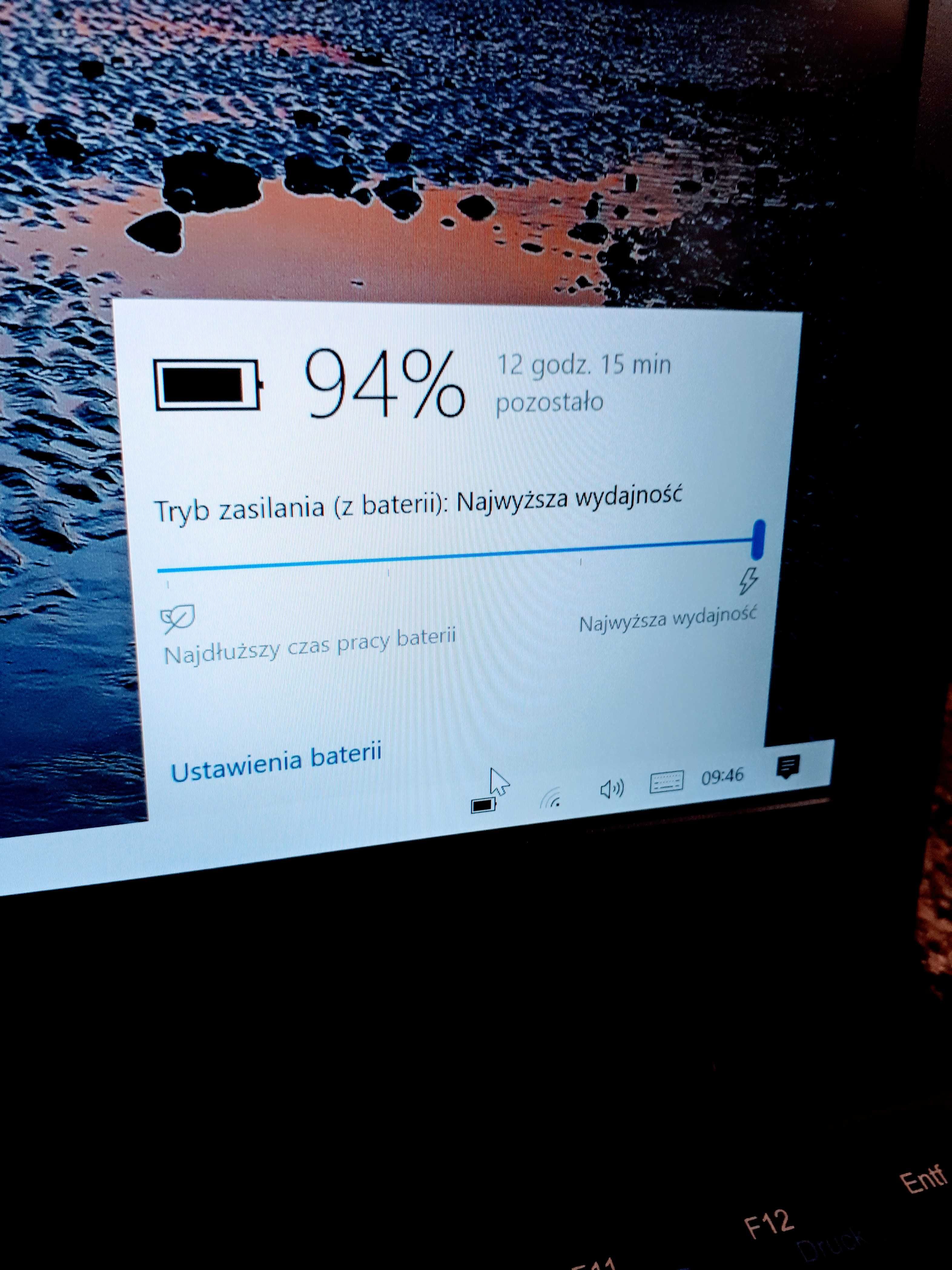 Laptop Trekstor 11.6" 4Gb/64Gb Windows 10 czarmy