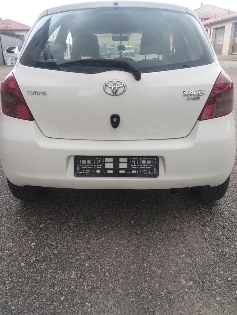 maska błotnik yaris 2 1.4 d4d przedni zderzak przedni pas 1.0 1.3