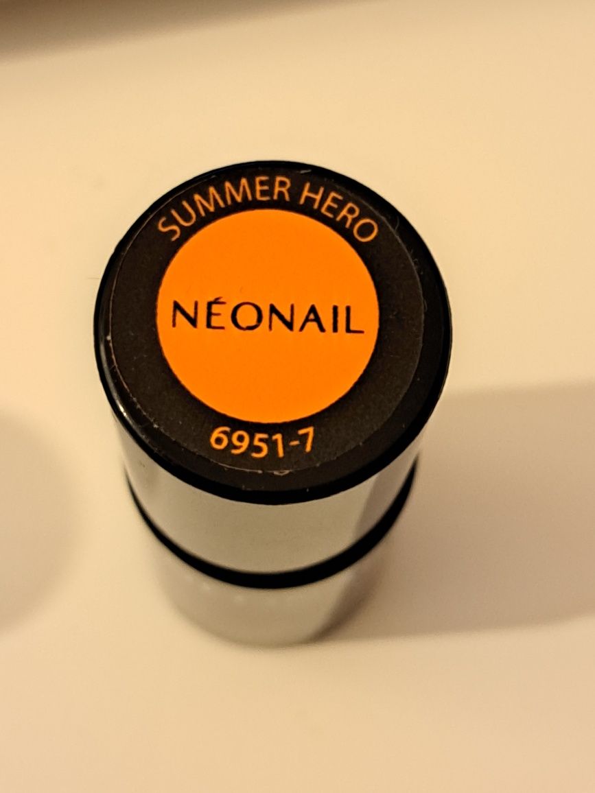 Nowy lakier hybrydowy neonail summer hero 6951-7 manicure pedicure